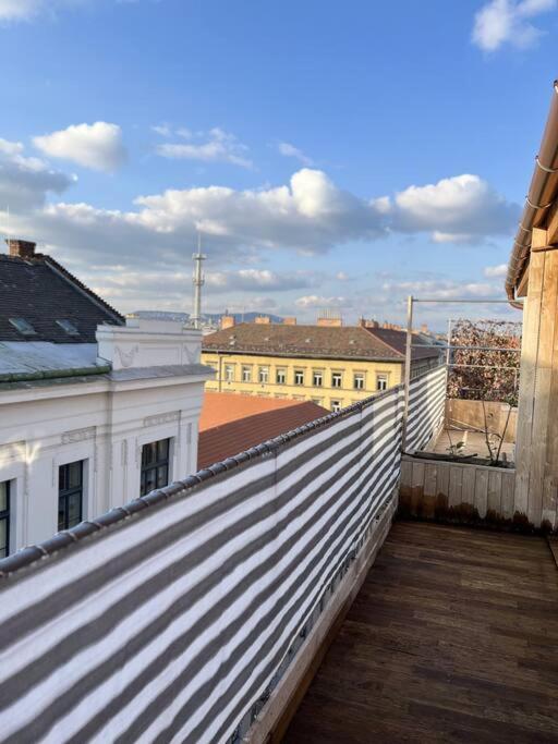 Spacious With Shared Jacuzzi/private Terrace * Budapest