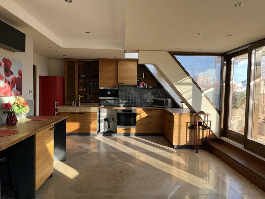 Apartment Spacious With Shared Jacuzzi/private Terrace Budapest